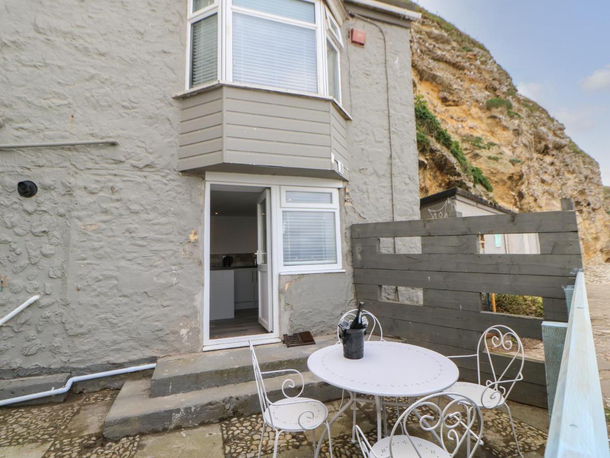 The Beach Apartment South Shields Bagian luar foto