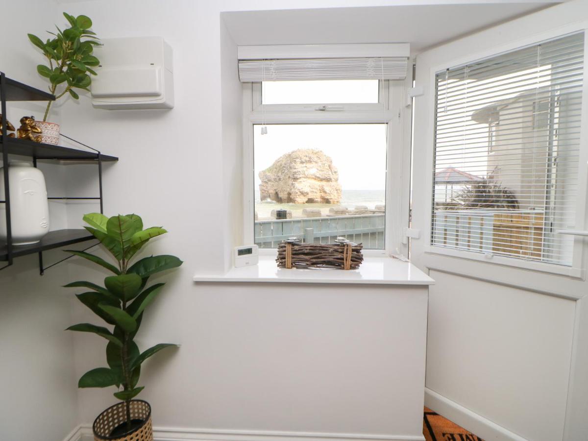 The Beach Apartment South Shields Bagian luar foto